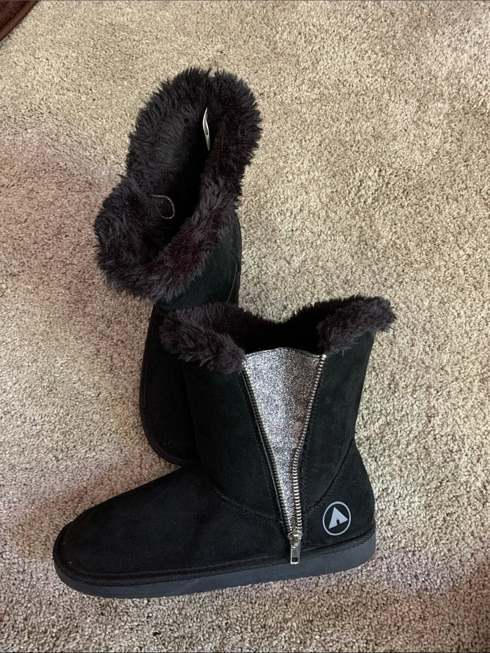 Airwalk Women’s Boots Size 5 Like NEW Black Fur Trim Suede-Look Zip Ankle Boots